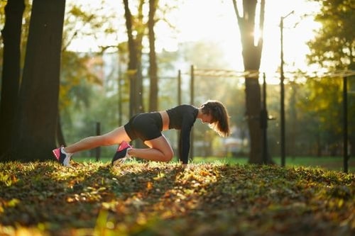 Aktywność fizyczna w czasie upałów: jak mądrze ćwiczyć?
