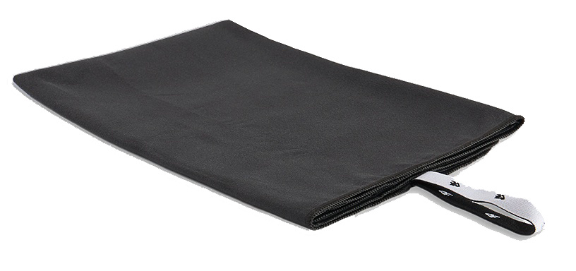 Ręcznik szybkoschnący 4F sportowy 80x130cm Czarny