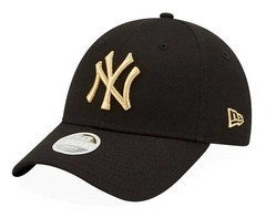 Czapka damska NEW ERA z daszkiem NYY Metallic Logo