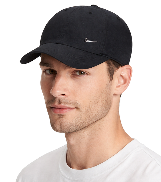 Czapka bejsbolówka NIKE Dri-FIT Club z metalowym logo Swoosh